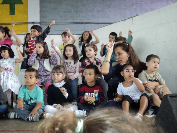 Read more about the article Comemoração do Dia das Mães